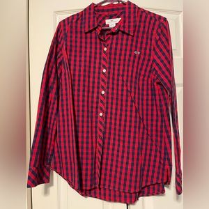 Vineyard Vines button down shirt